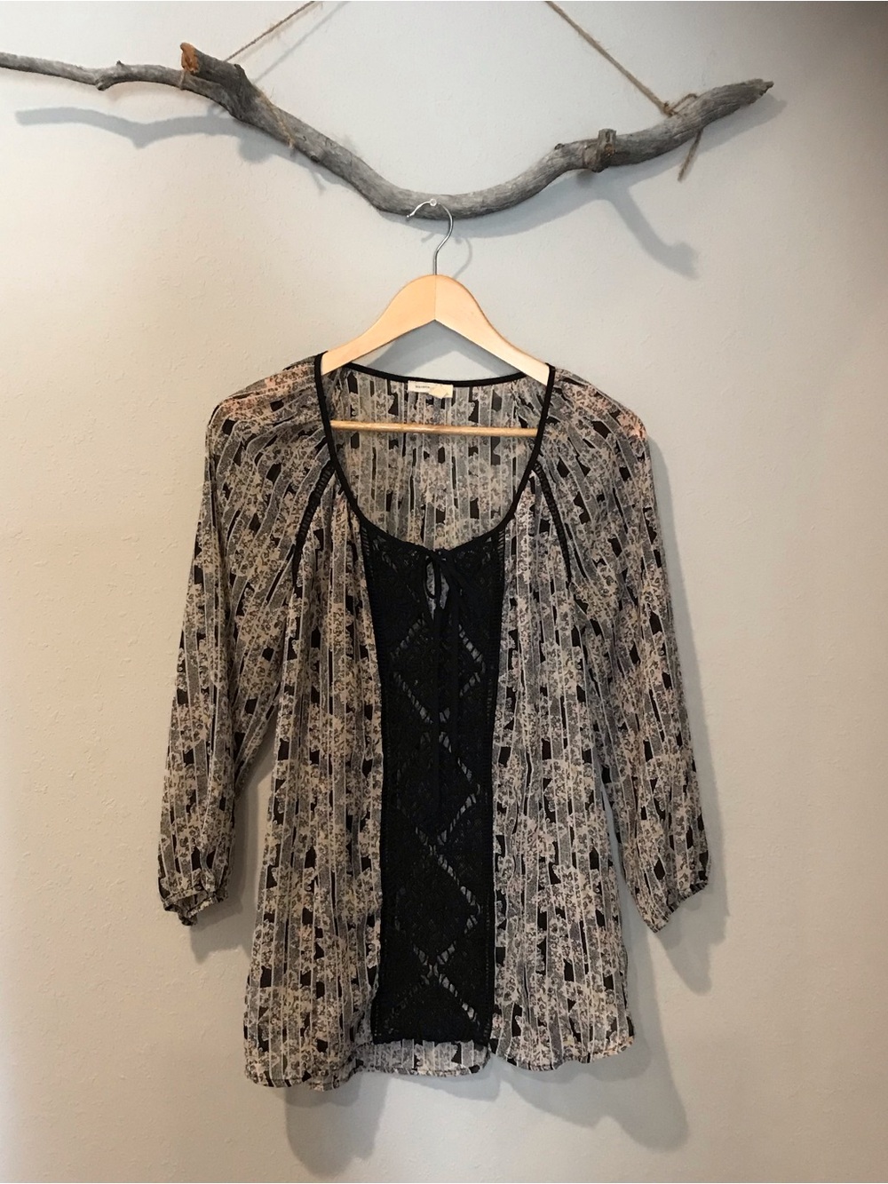 Anthropologie Meadow Rue Floral and Lace Blouse